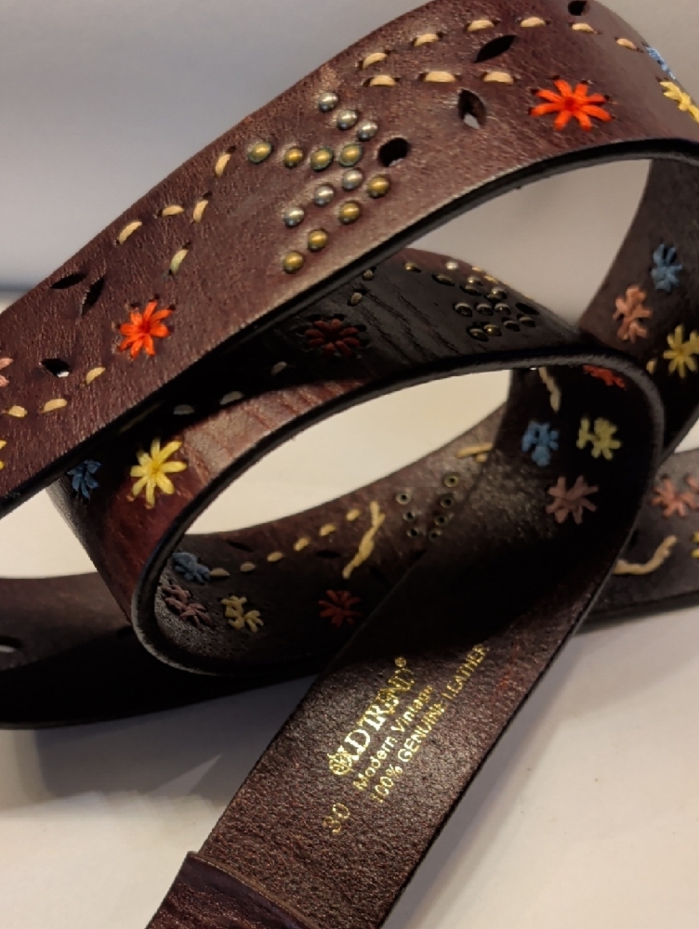 Brown Floral-Accent Leather Belt with Antiqued Brass Buckle - Picture 6 of 13